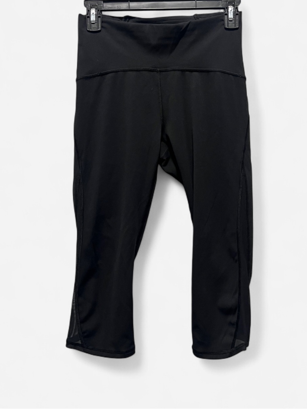 lululemon athletica Black Capri Leggings Size 6